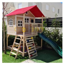 בית עץ לחצר דגם מיאמי -  עשוי מעץ אורן איכותי בצבעי עץ ואדום עם מגלשה ומרפסת 245X230X296