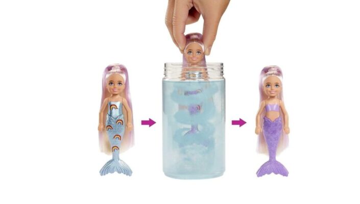 בובת צ'לסי משנה צבע במים מבית ®Barbie