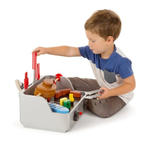 מליסה ודאג - דוכן גריל מנגל נייד מעץ