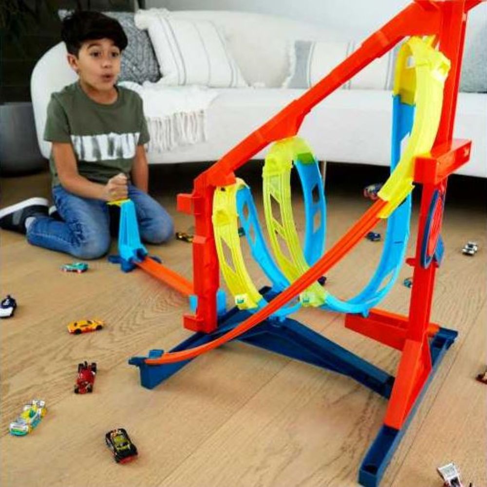 Hot Wheels - מסלול להרכבה עם לופים