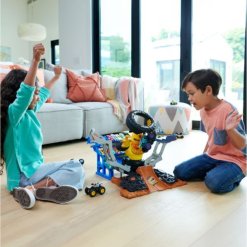 _הוט ווילס מאנסטר טראק מגה וורקס נגד קראשזילה – HOT WHELLS2