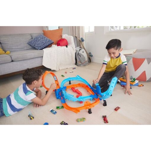 _ הוט ווילס מסלול מכוניות 2 לולאות טורבו אולטרה הוט – HO2T WHEELS