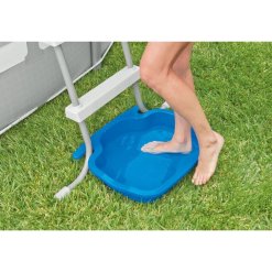⁦אמבטיית רגליים לבריכה INTEX 29080 | מתקן לשטיפת רגליים לפני כניסה לבריכה – מתחבר לסולם⁩ – תמונה ⁦2⁩